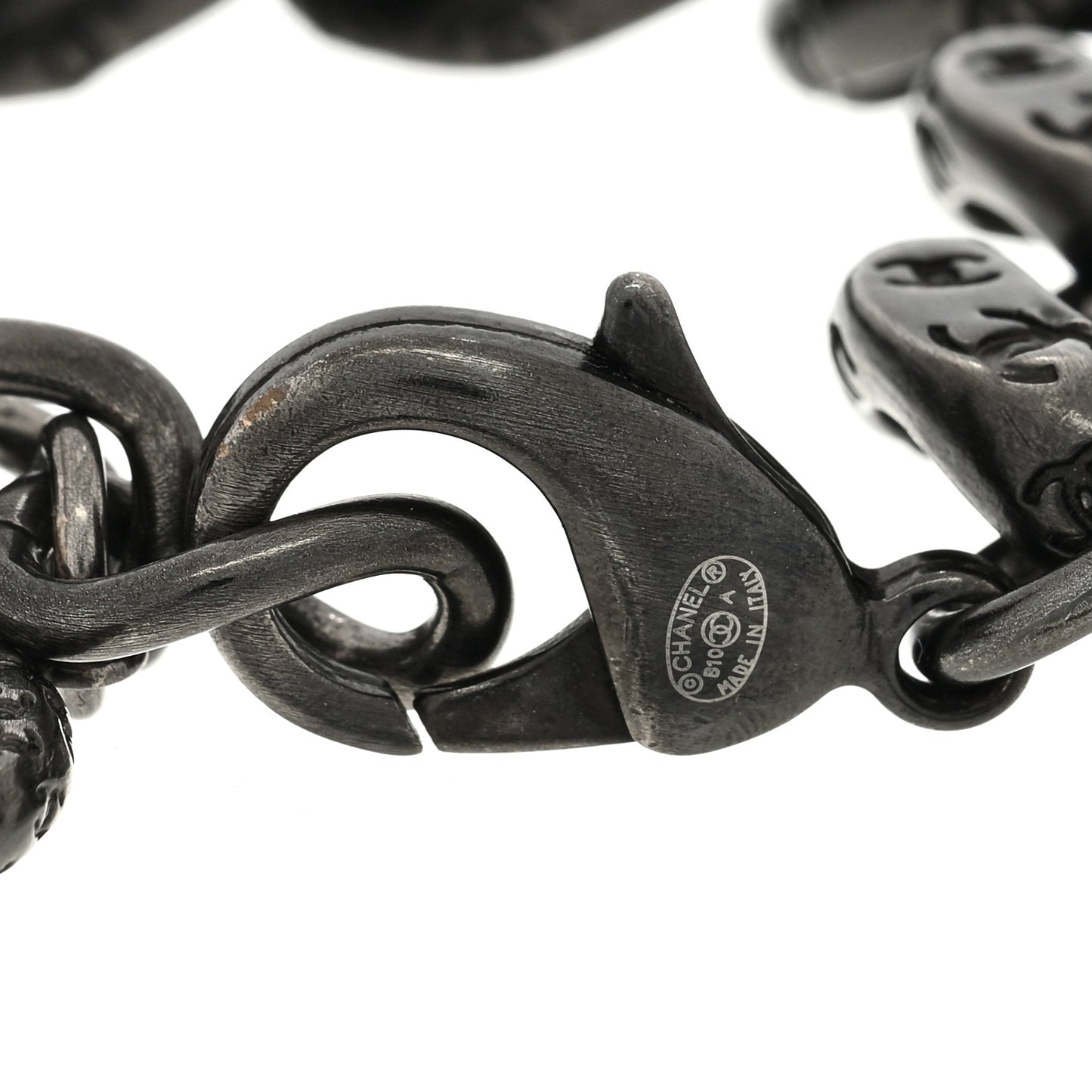 Metal Chain Link CC Bracelet Ruthenium