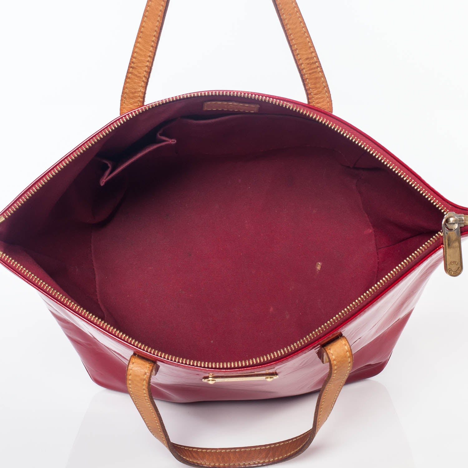 Louis Vuitton Vernis Bellevue PM Pomme D'Amour 8 of 9