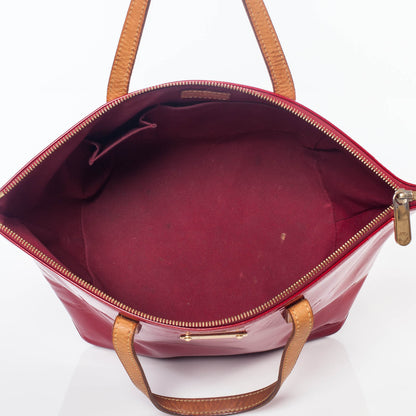 Louis Vuitton Vernis Bellevue PM Pomme D'Amour 8 of 9