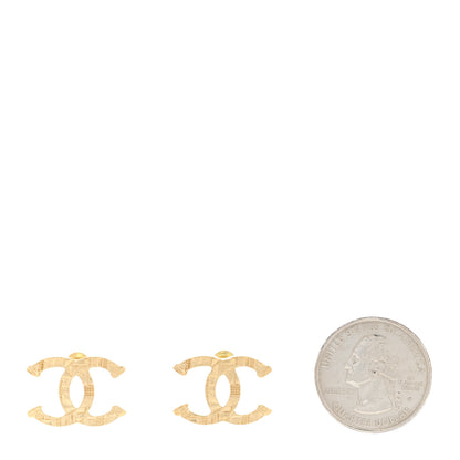 Chanel Metal Tweed Effect CC Earrings Gold 2 of 7