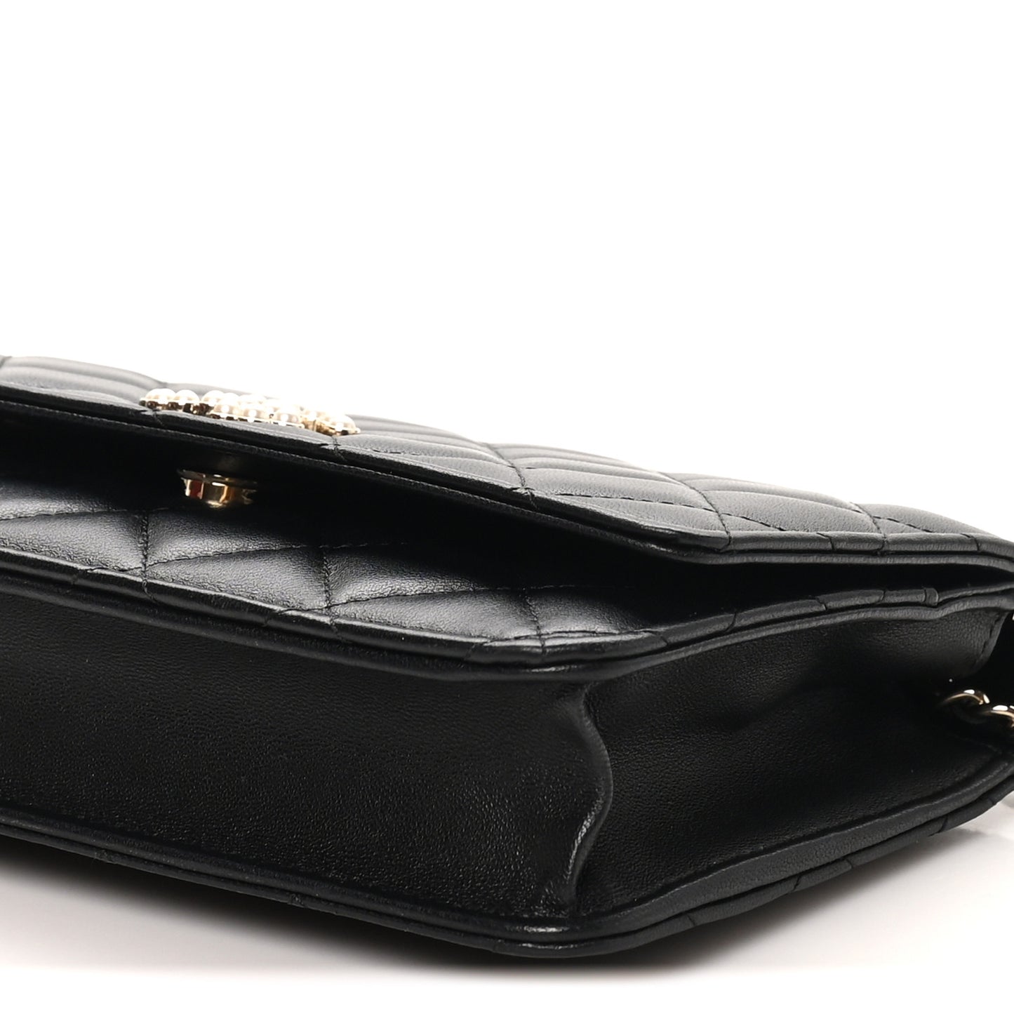 Lambskin Quilted Pearl CC Wallet on Chain WOC Black