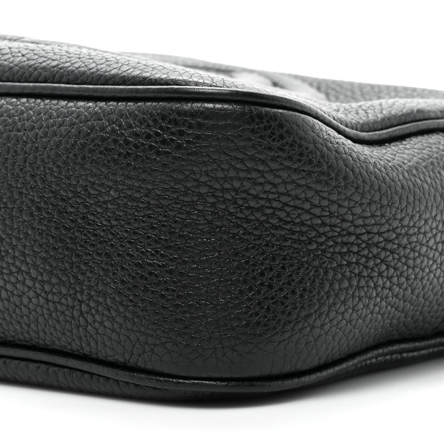 Pebbled Calfskin Small Soho Disco Bag Black