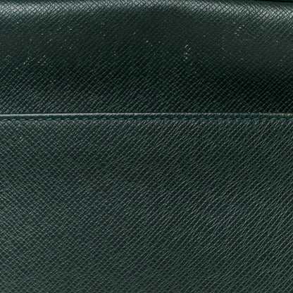 Louis Vuitton Taiga Reporter Messenger Epicea 9 of 13