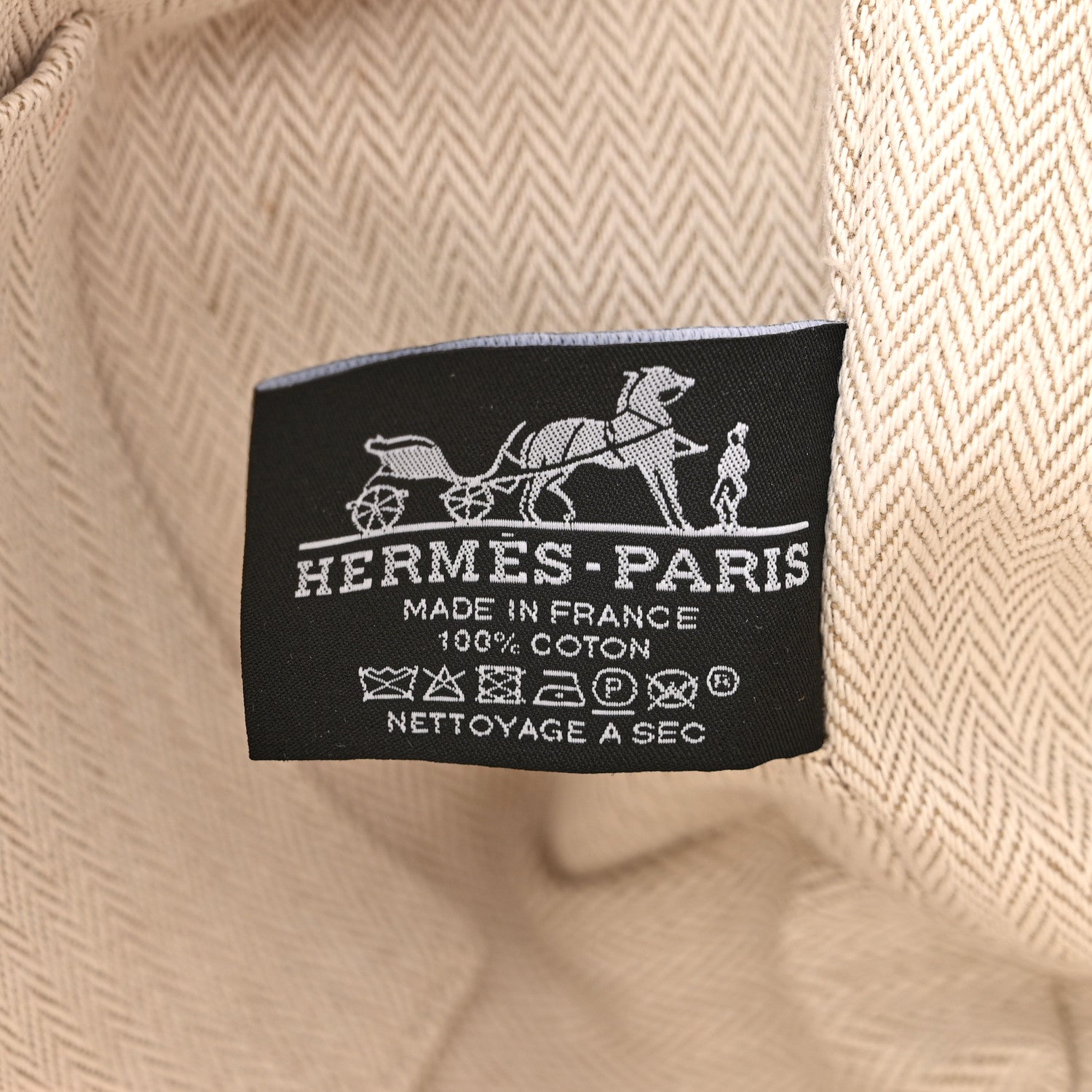 HERMES PARIS MADE IN FRANCE (1980-1990年) Hermes Canvas Small Bride-A-Brac Pouch Hibiscus 1486179 – FASHIONPHILE