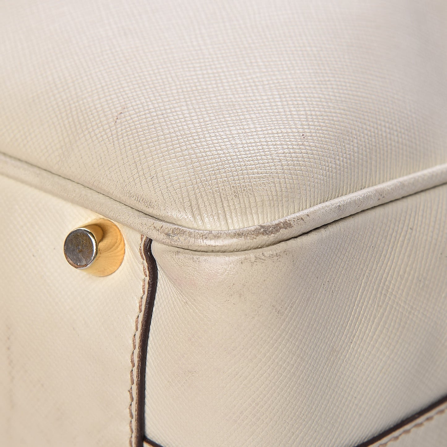 Saffiano Lux Tote Bowler Talco