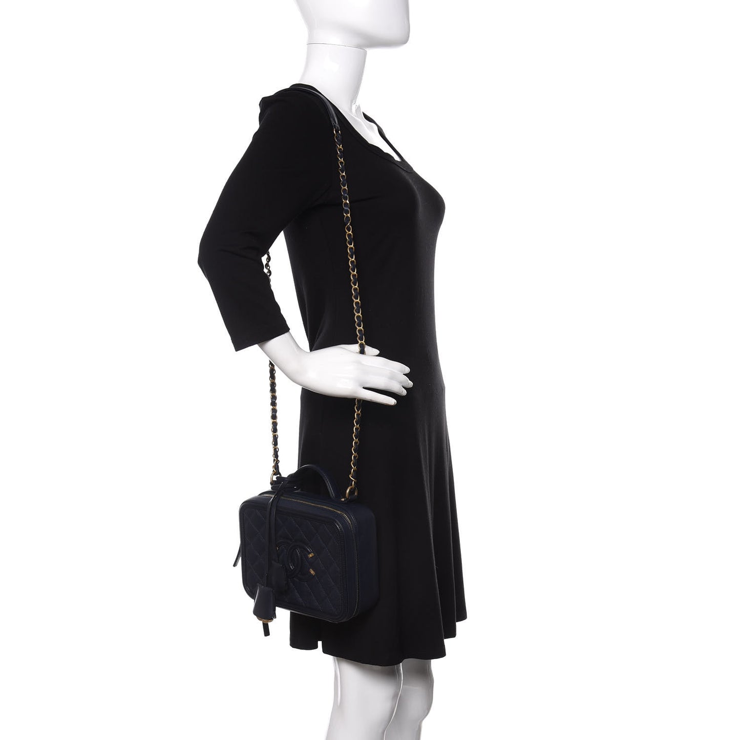 Caviar Quilted Medium CC Filigree Vanity Case Navy