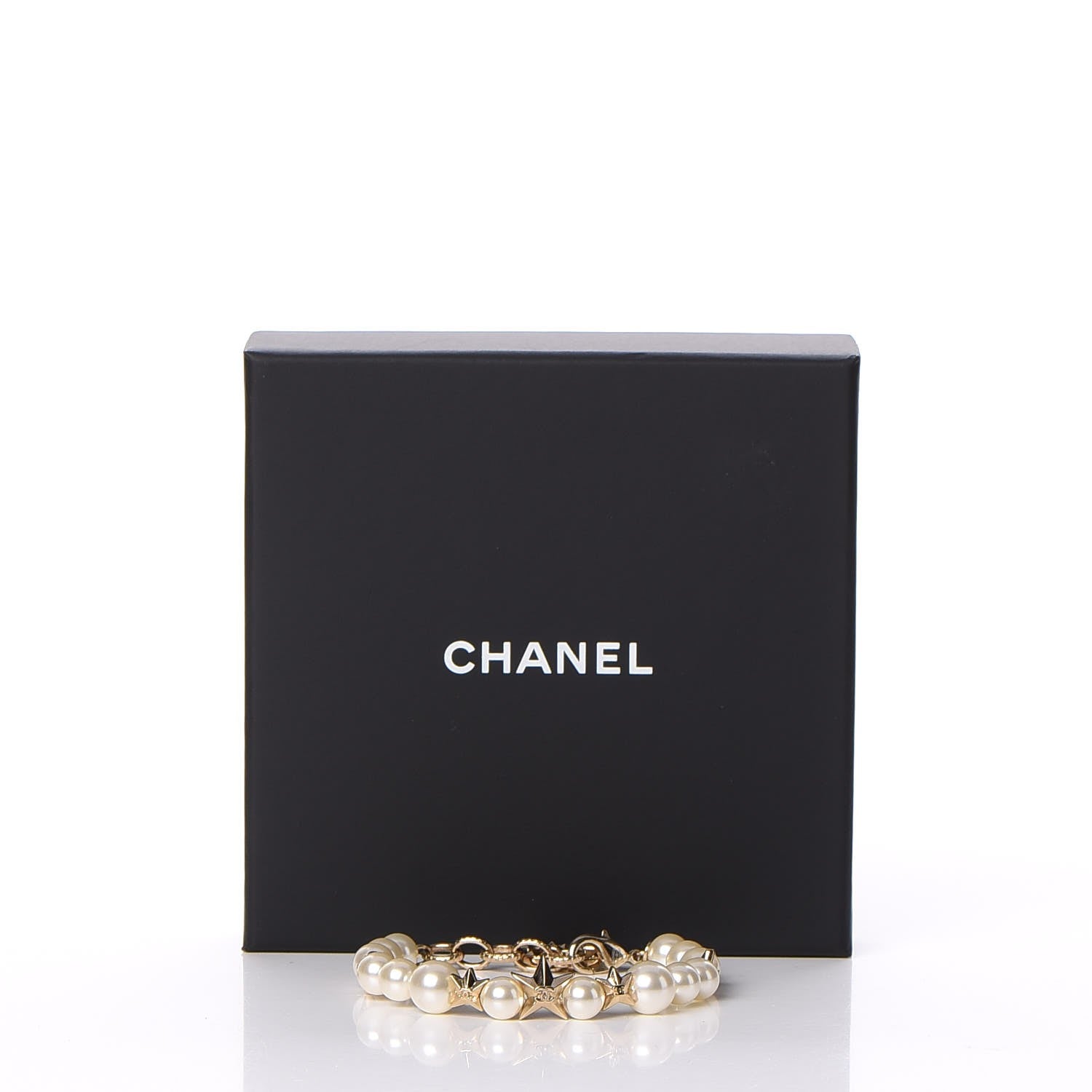 Chanel Pearl Star CC Bracelet Gold 6 of 6