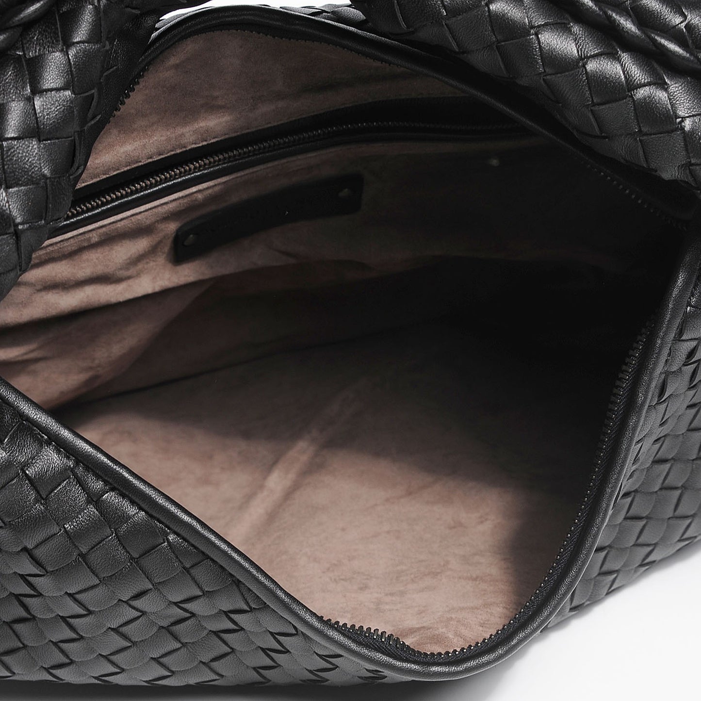 Nappa Intrecciato Large Veneta Hobo Nero Black