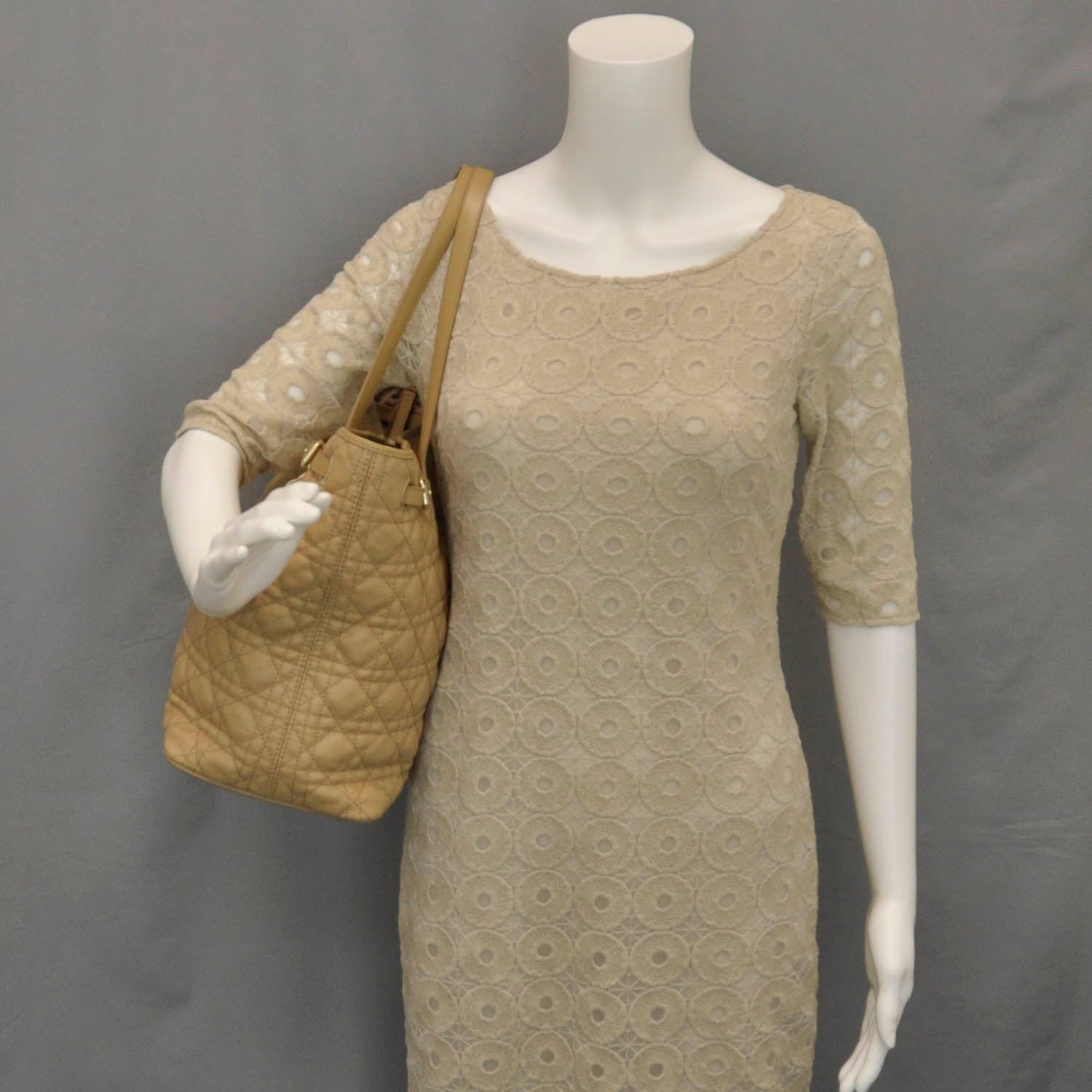 Christian Dior Lambskin Cannage Medium Panarea Tote Beige 2 of 9