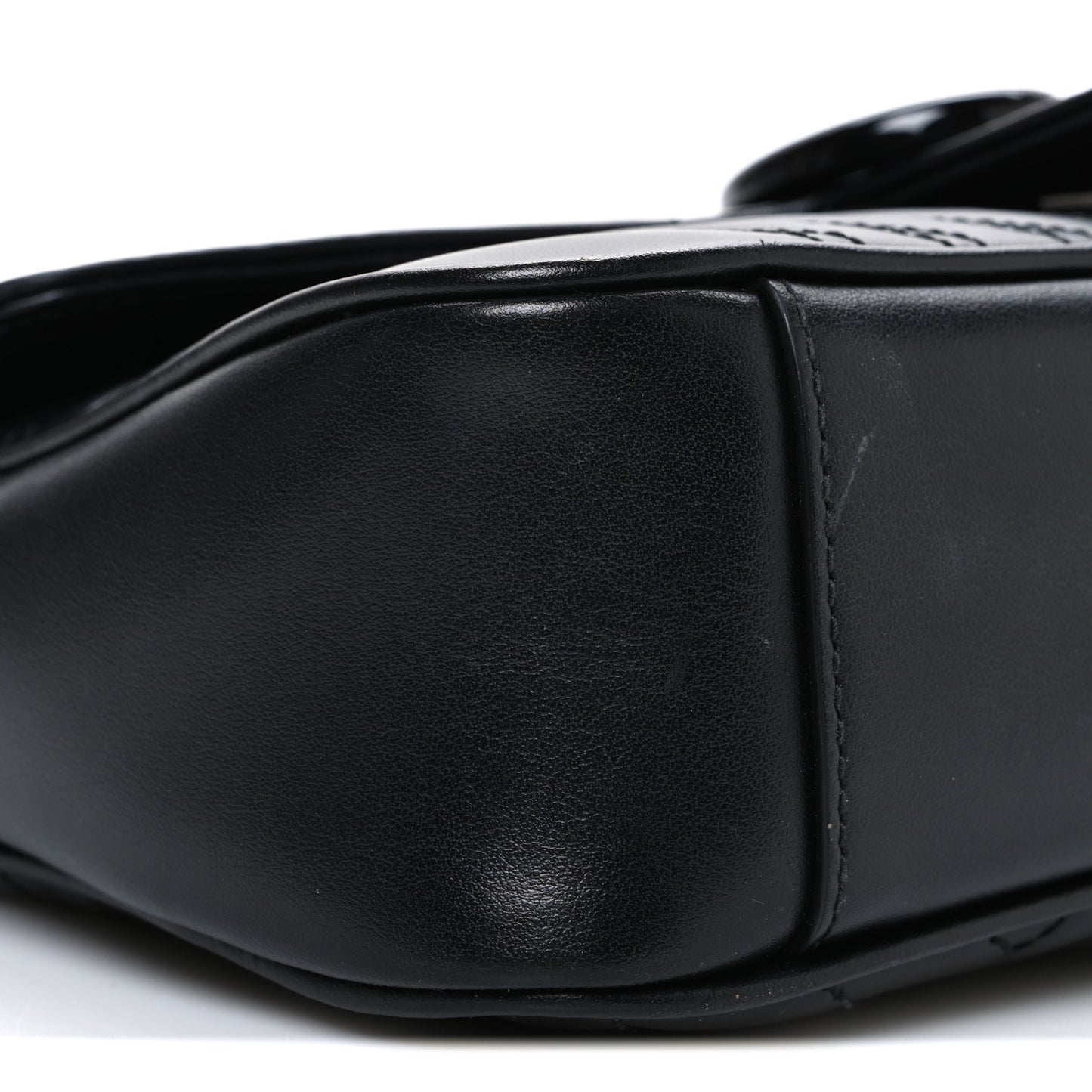 Calfskin Matelasse Monochrome Small GG Marmont Shoulder Bag Black