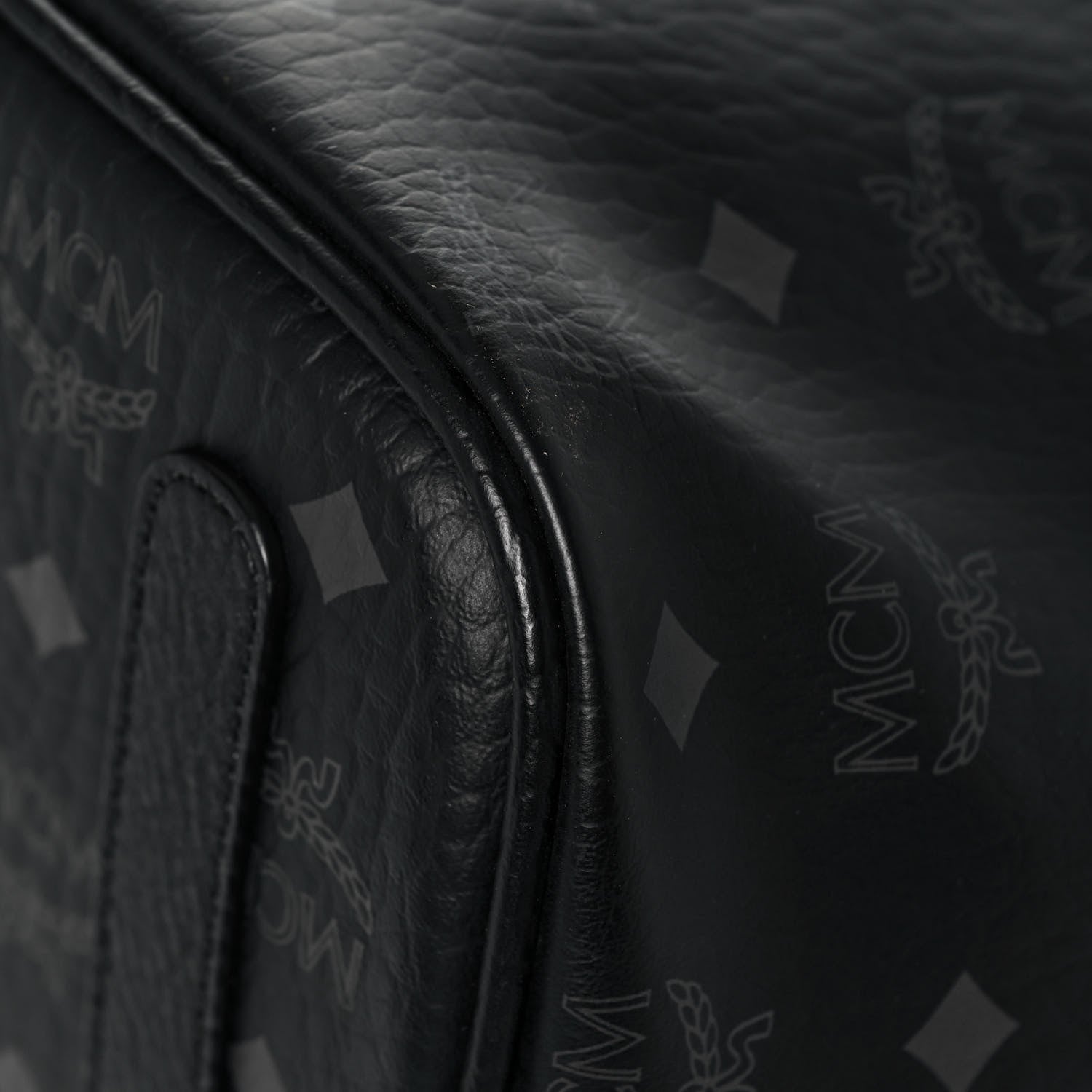 MCM Visetos Medium Liz Reversible Shopper Tote Black 11 of 20