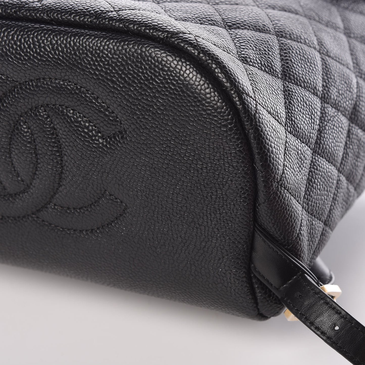 Caviar Quilted Filigree Backpack Black