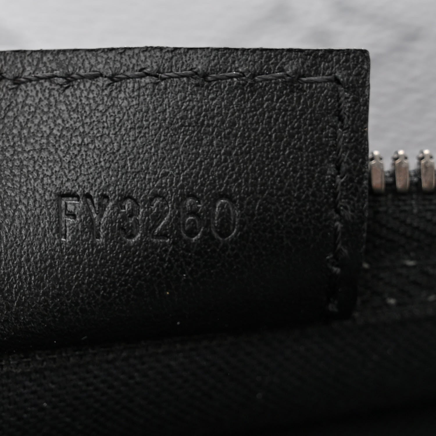Louis Vuitton Monogram Eclipse Cabas Zippe GM Black 7 of 10