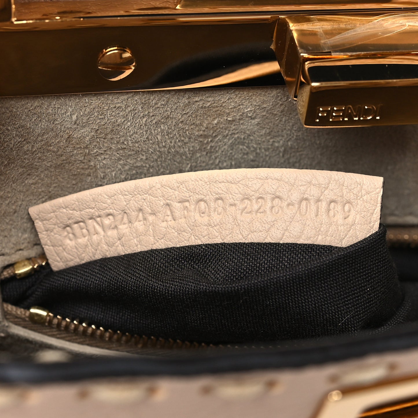 Vitello Granato Camoscio Selleria Macro Stitchings Mini Peekaboo Iconic Satchel Rosa Plaster