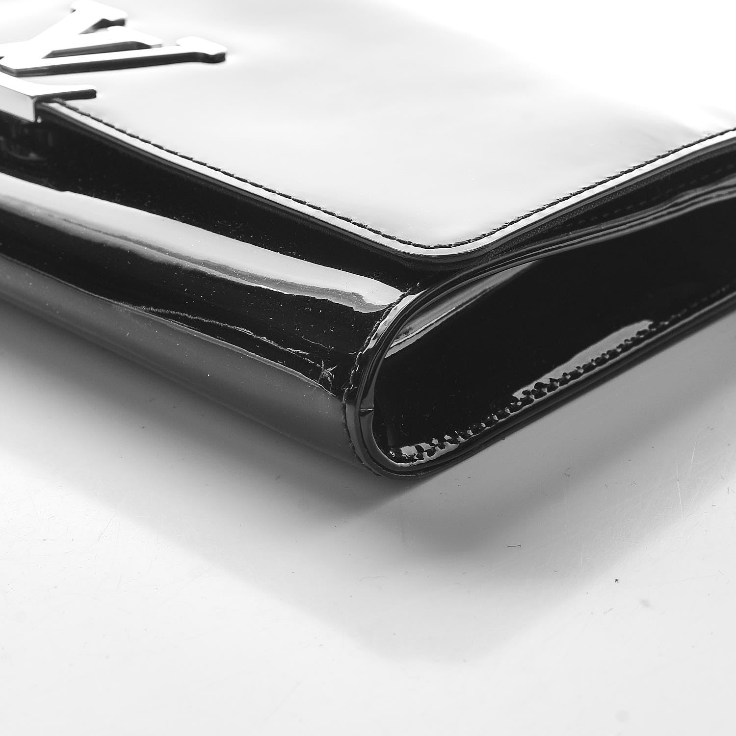 Louis Vuitton Patent Louise EW Clutch Black 7 of 7