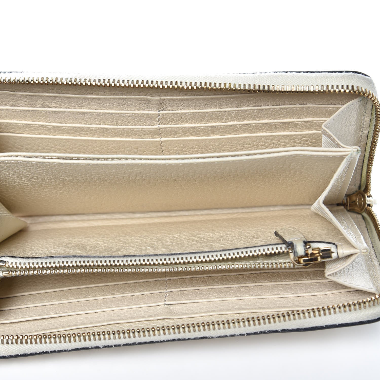 Valentino Garavani Pebbled Calfskin Rockstud Zip Around Wallet Ivory 5 of 13
