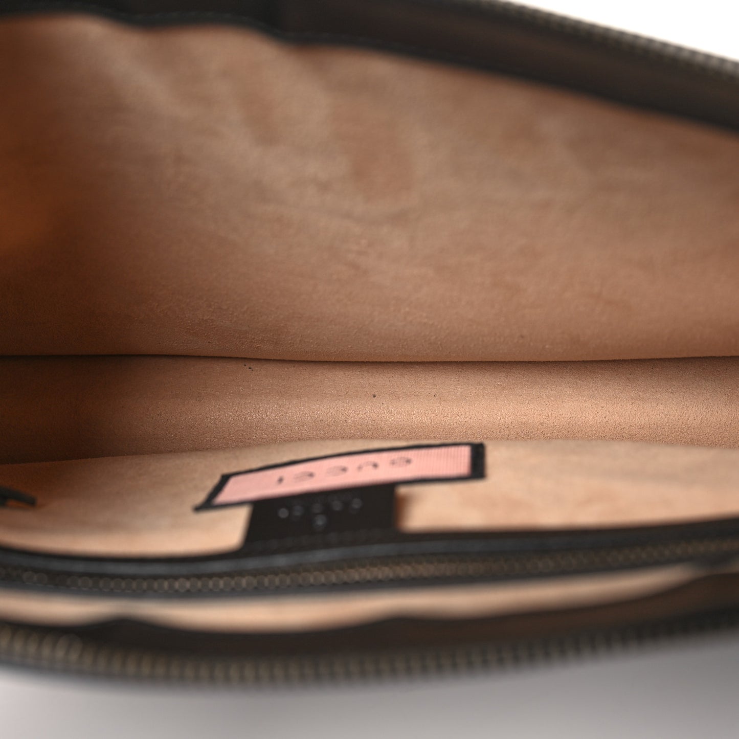 Calfskin Gucci Egg Clutch Black