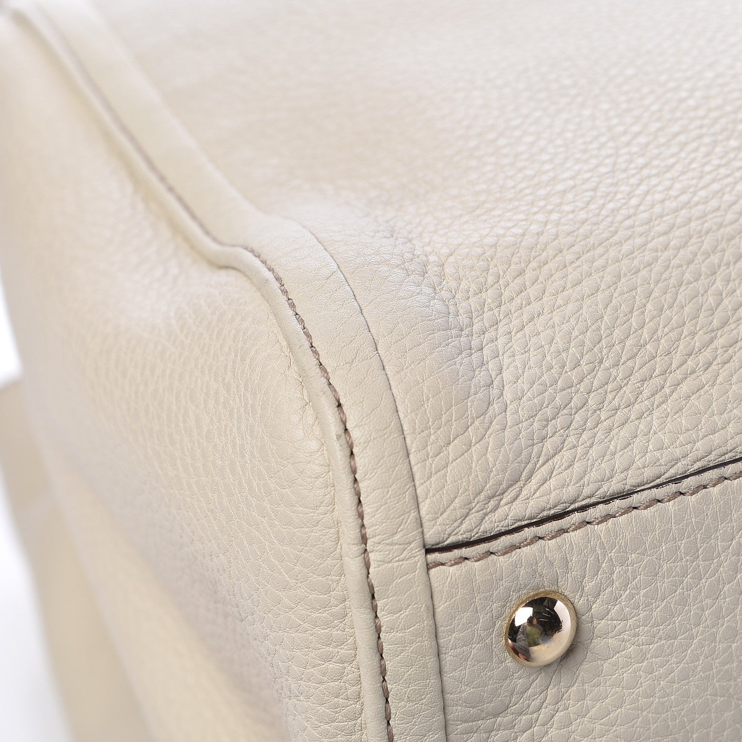 Gucci Pebbled Calfskin Medium Soho Shoulder Bag Off White 12 of 15