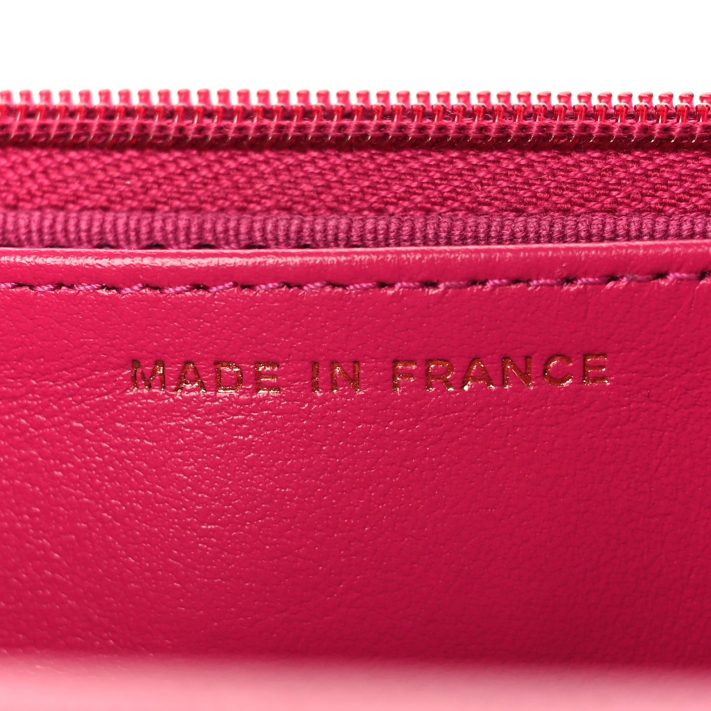 Caviar Quilted Wallet On Chain WOC Fuchsia