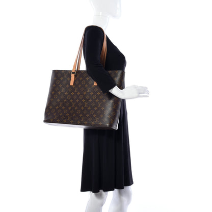 Louis Vuitton Monogram Luco 2 of 11