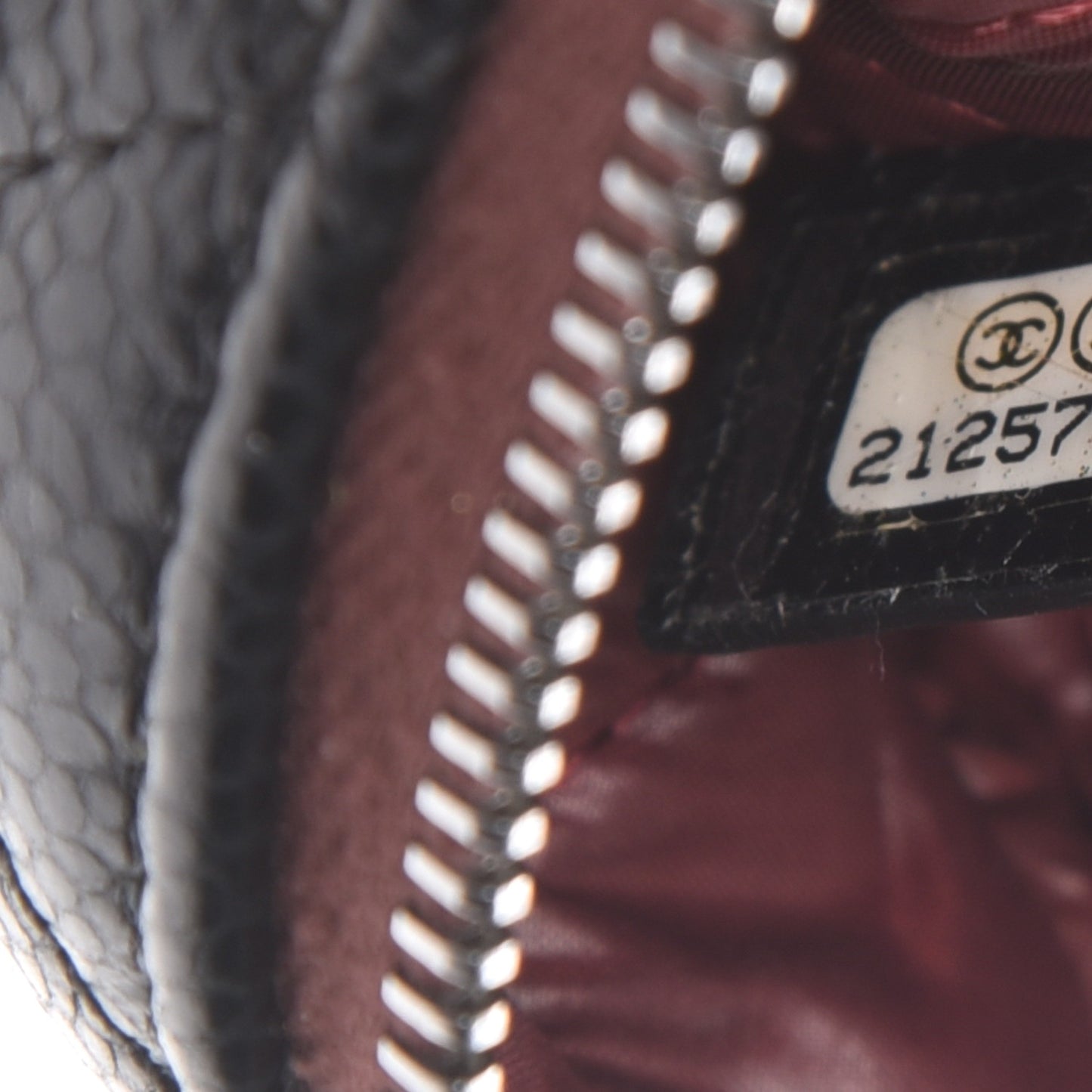 Caviar Quilted Small Cosmetic Case Black