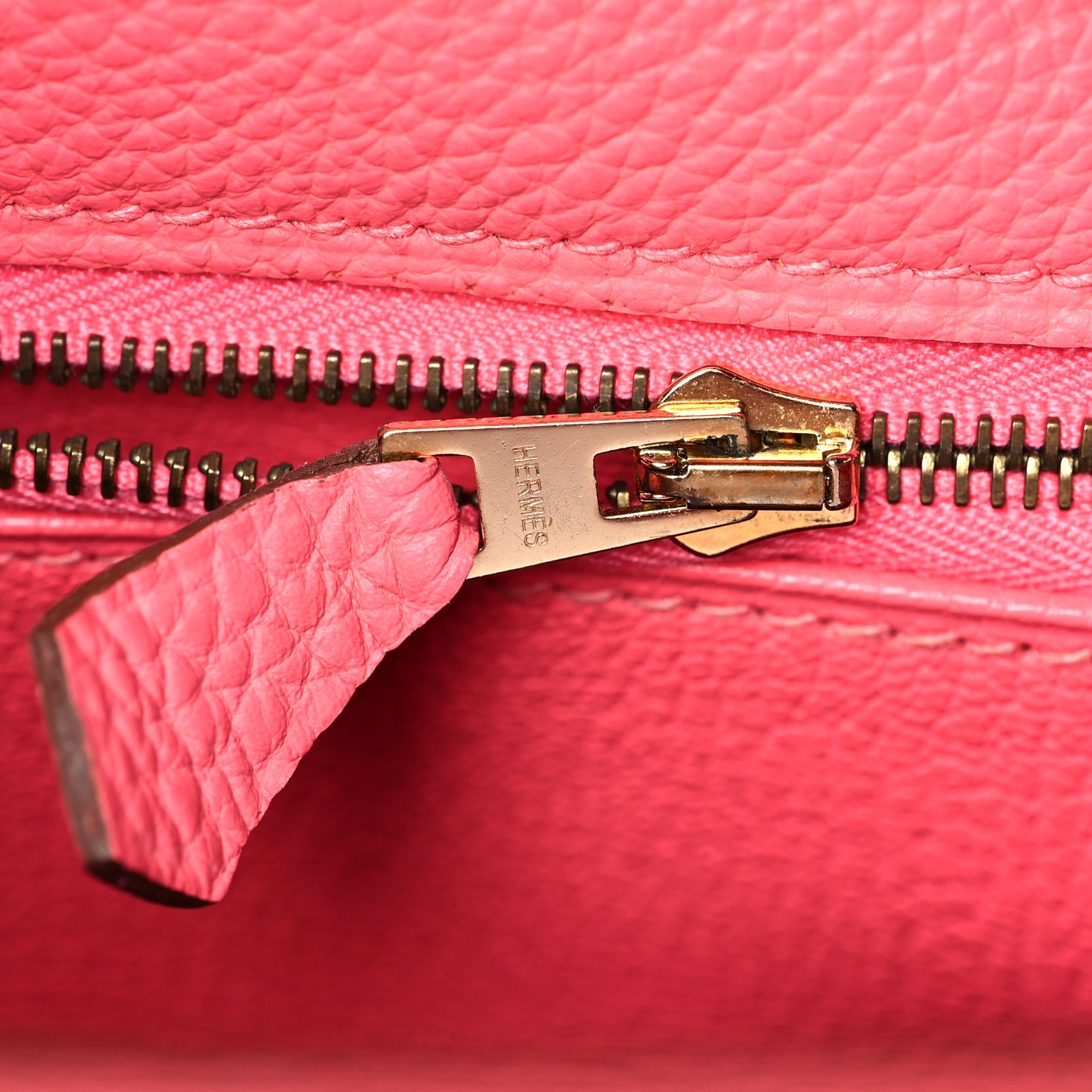 Togo Kelly Retourne 32 Rose Lipstick