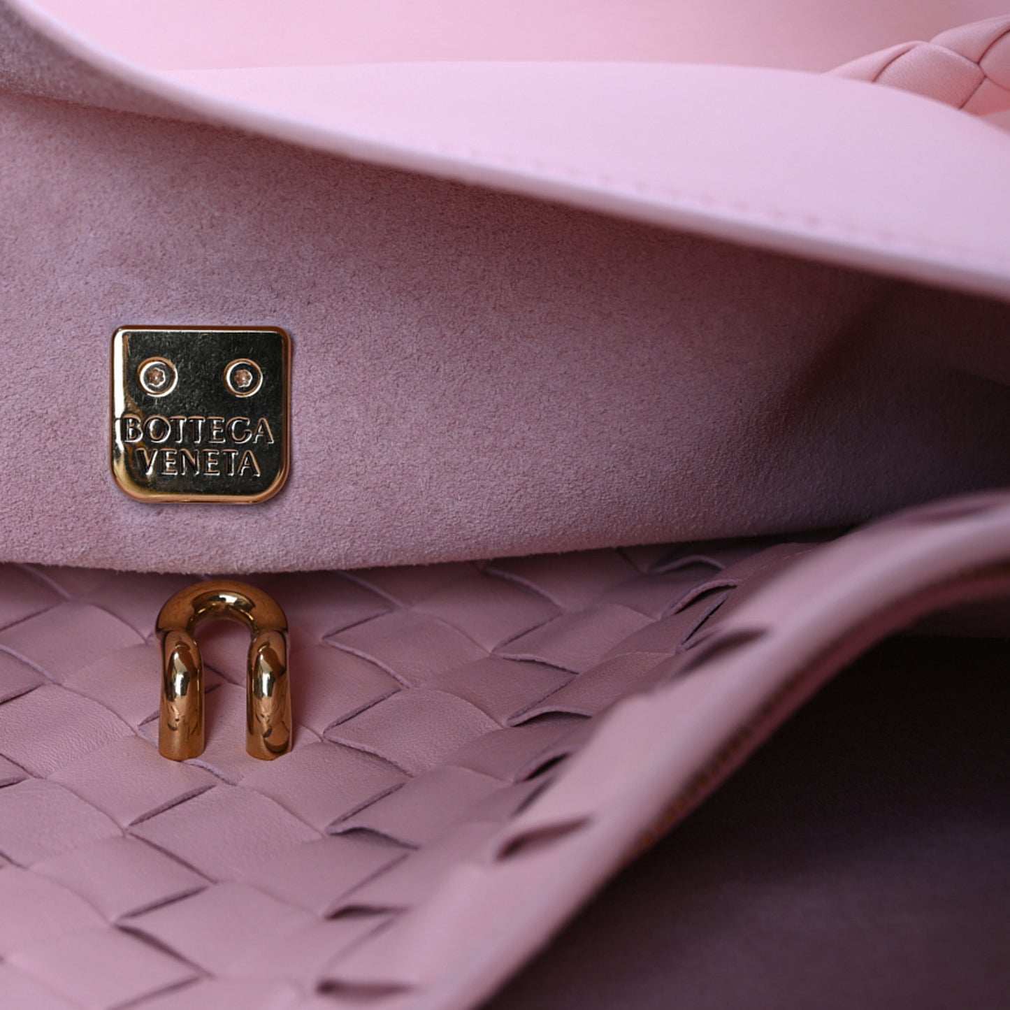 Silky Calfskin Large Ciao Ciao Rose