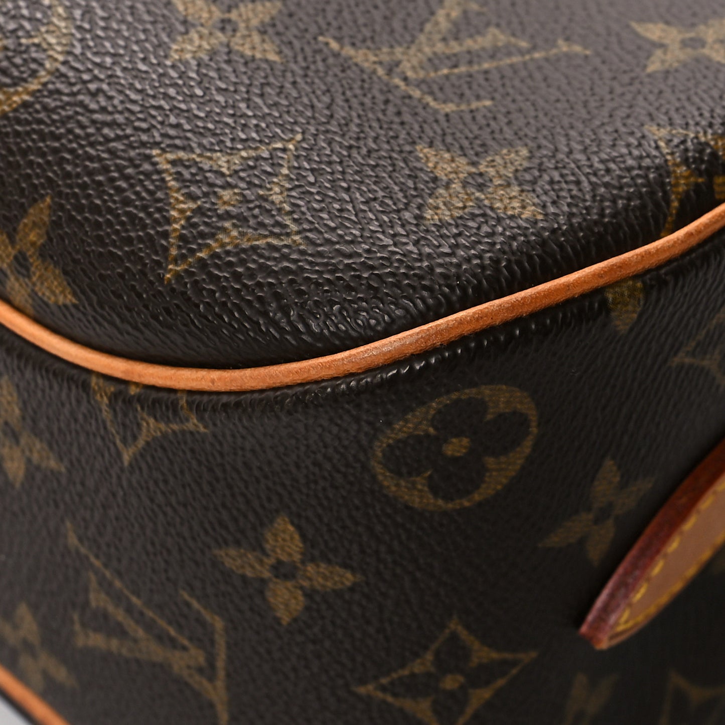 Monogram Blois