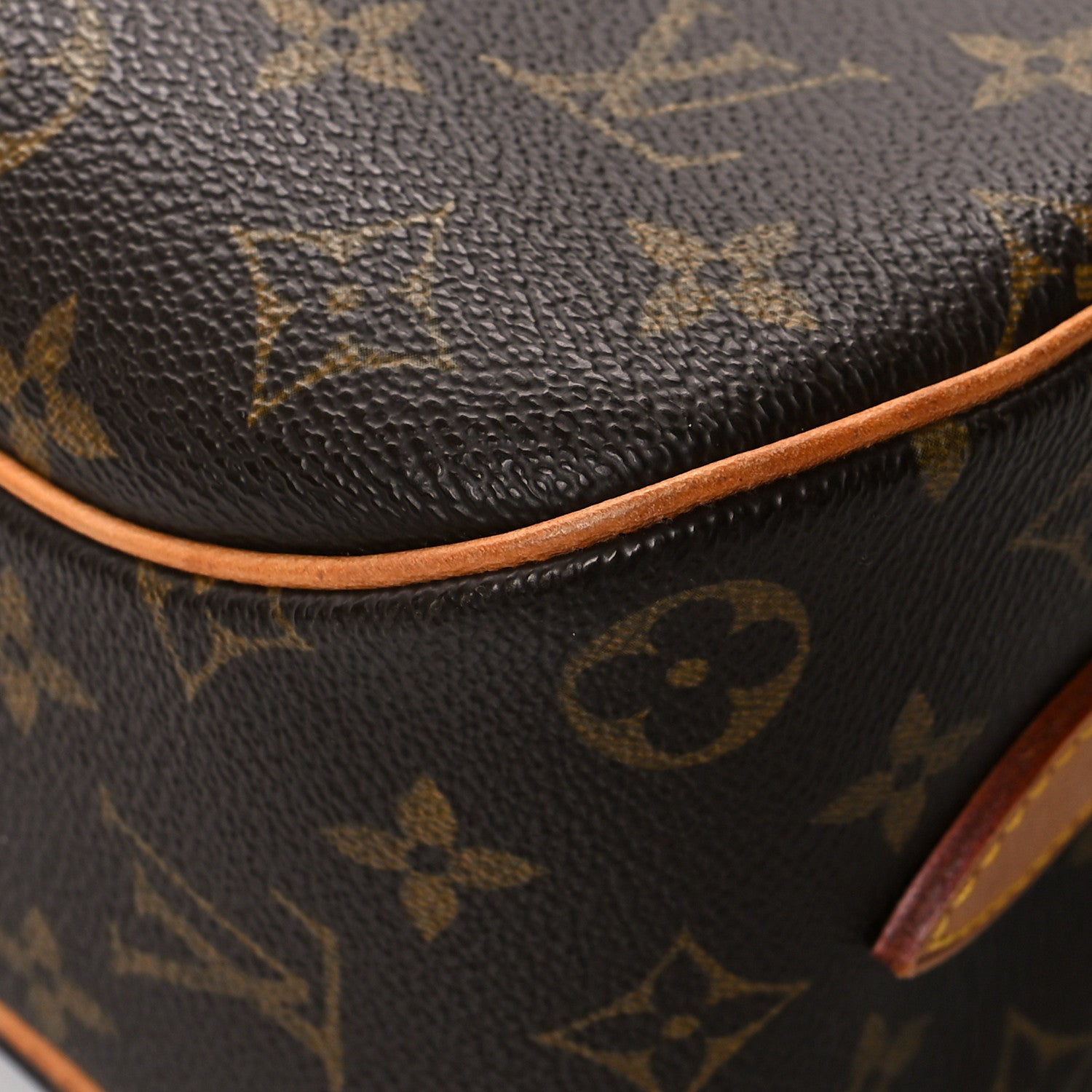 Louis Vuitton Monogram Blois 8 of 10