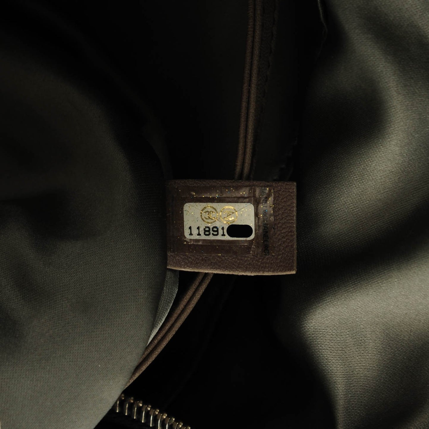 Calfskin Modern Chain Hobo Black