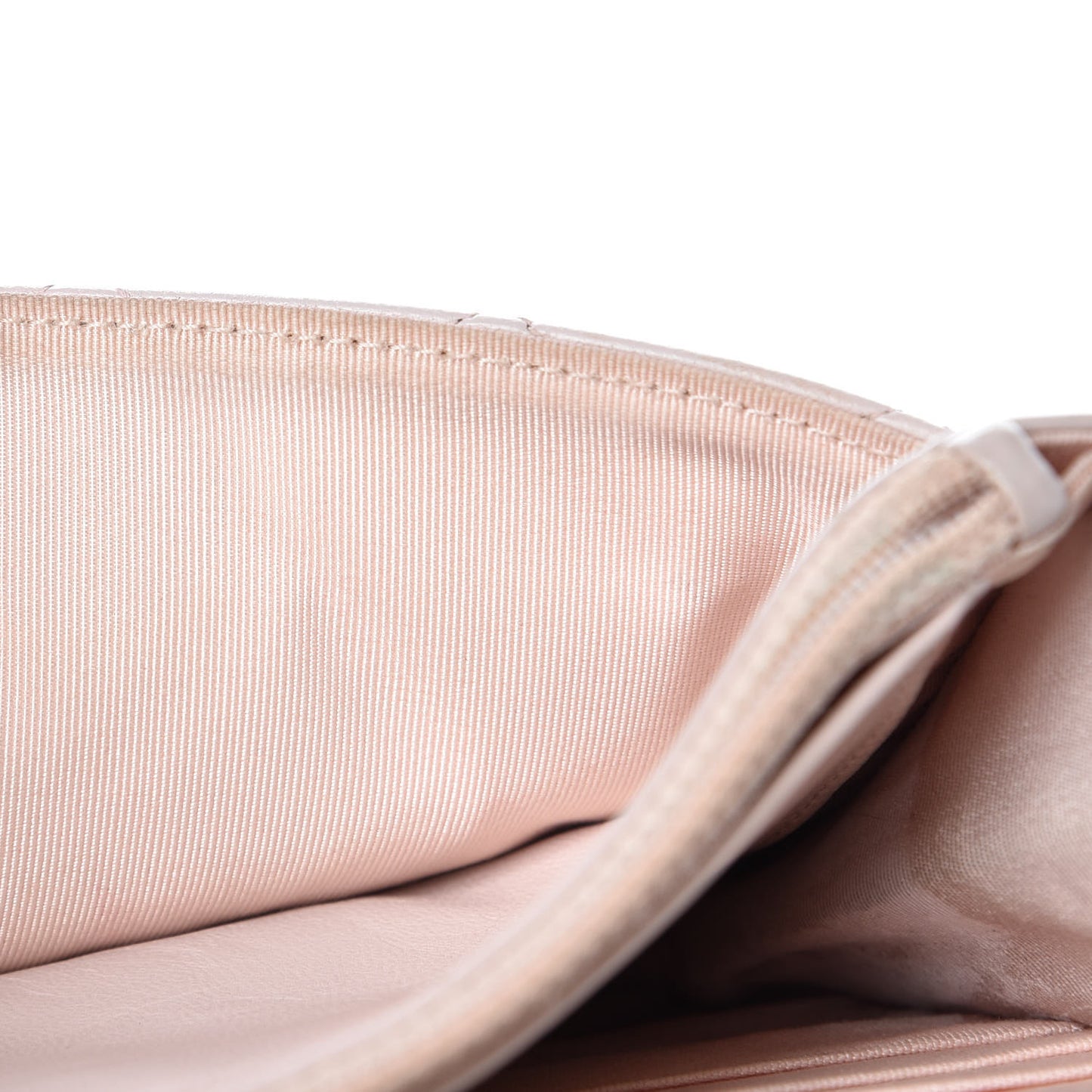 Lambskin Quilted Wallet On Chain WOC Rose Pale