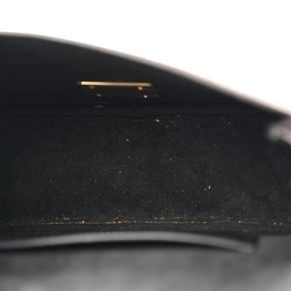 Louis Vuitton Reverse Monogram Tilsitt 5 of 12