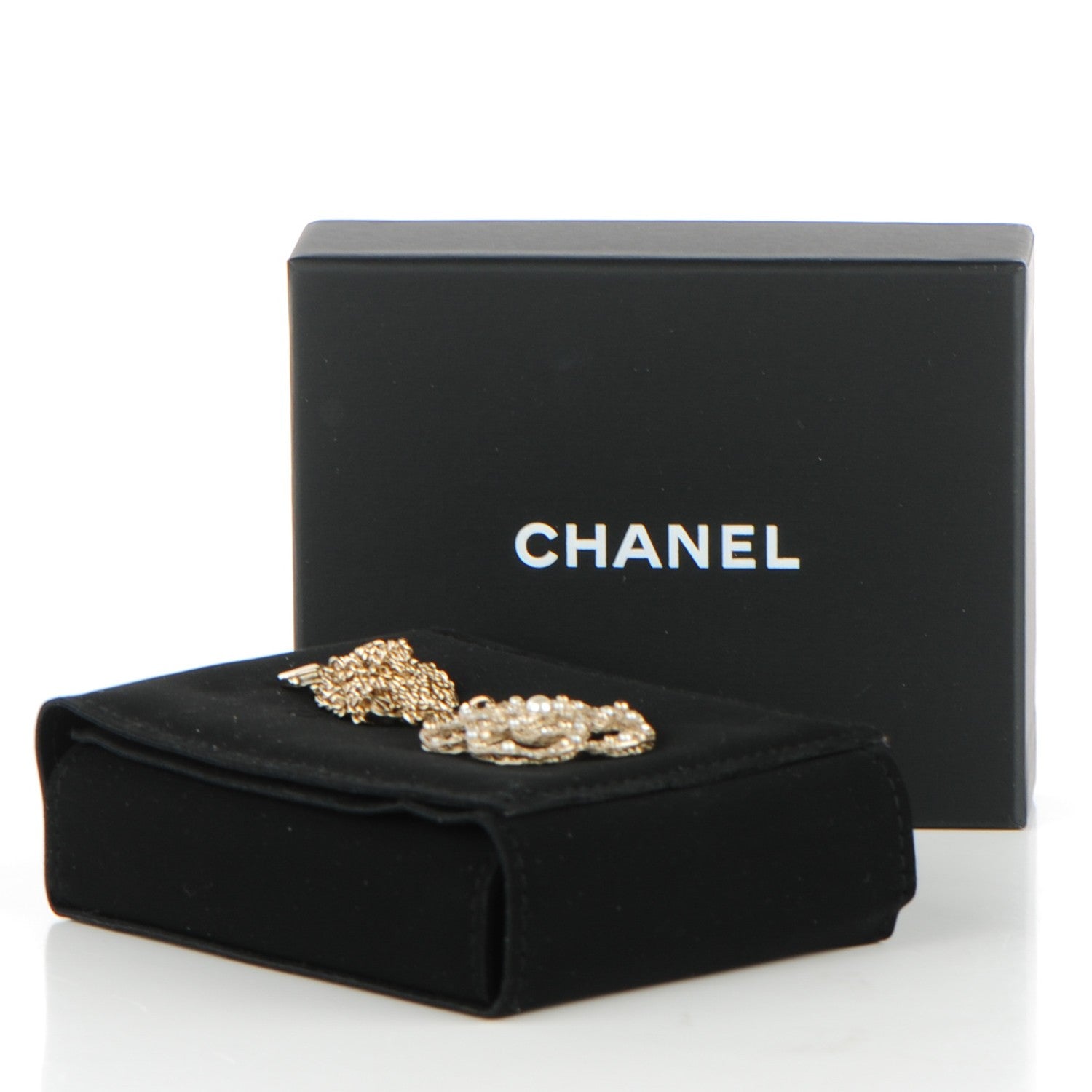 Chanel Pearl Crystal Large Camellia Pendant Necklace Light Gold 6 of 6
