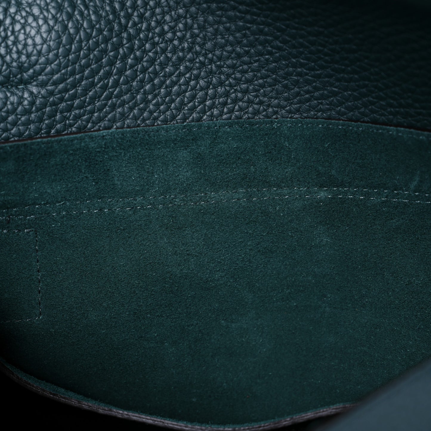 Heavy Grain Medium Alexa Mulberry Green