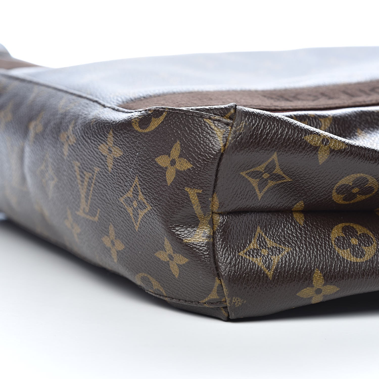 Louis Vuitton Monogram Cabas Beaubourg 10 of 11