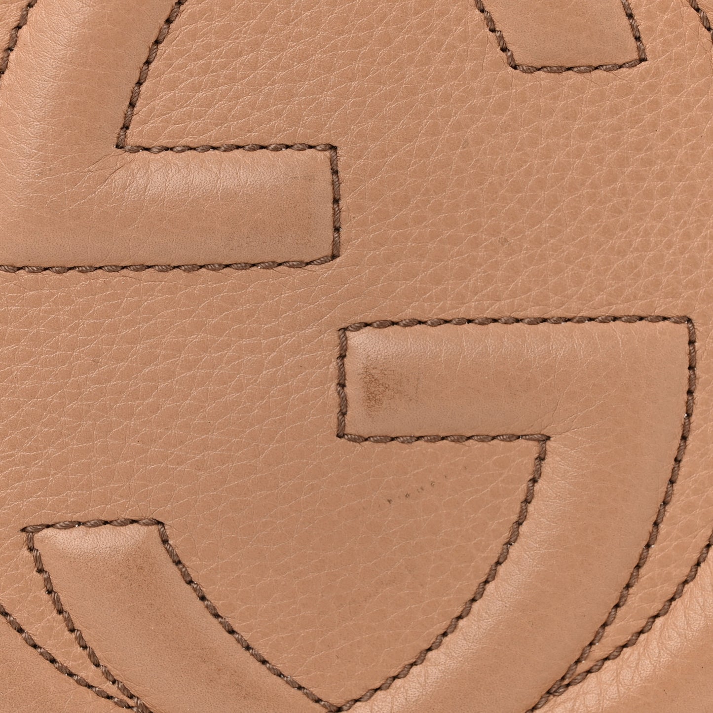 Pebbled Calfskin Large Soho Hobo Camelia