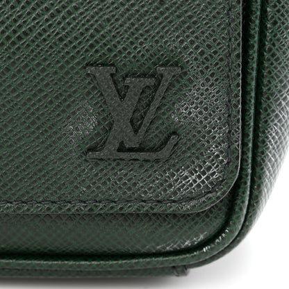 Louis Vuitton Taiga District PM Epicea 10 of 10