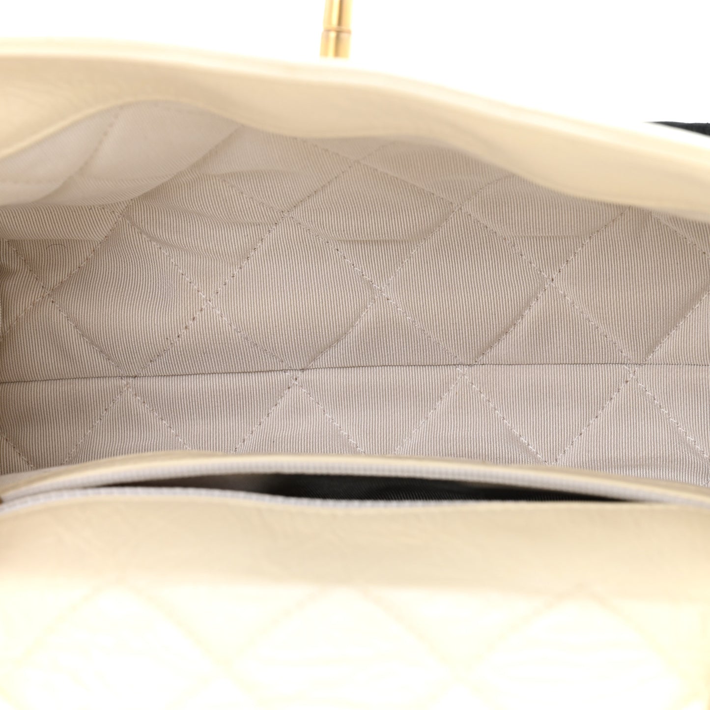 Crumbled Calfskin Embossed Flap White