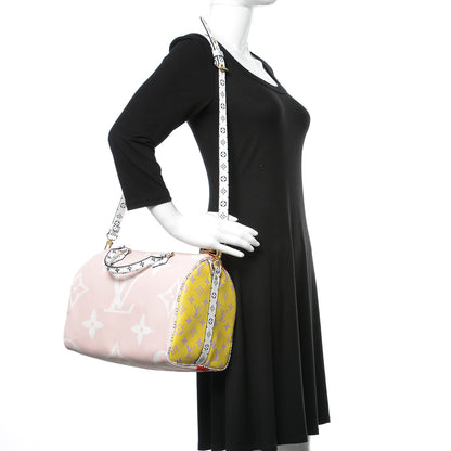 Louis Vuitton Monogram Giant Speedy Bandouliere 30 Rouge 2 of 10