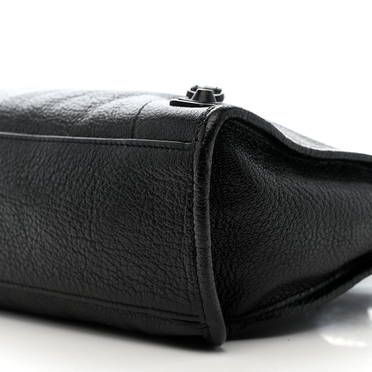 Chevre Black Metallic Edge Hardware S City Black