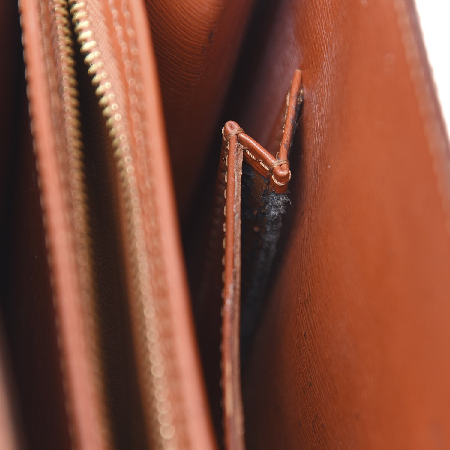 Louis Vuitton Epi Capucines Kenyan Fawn 10 of 11