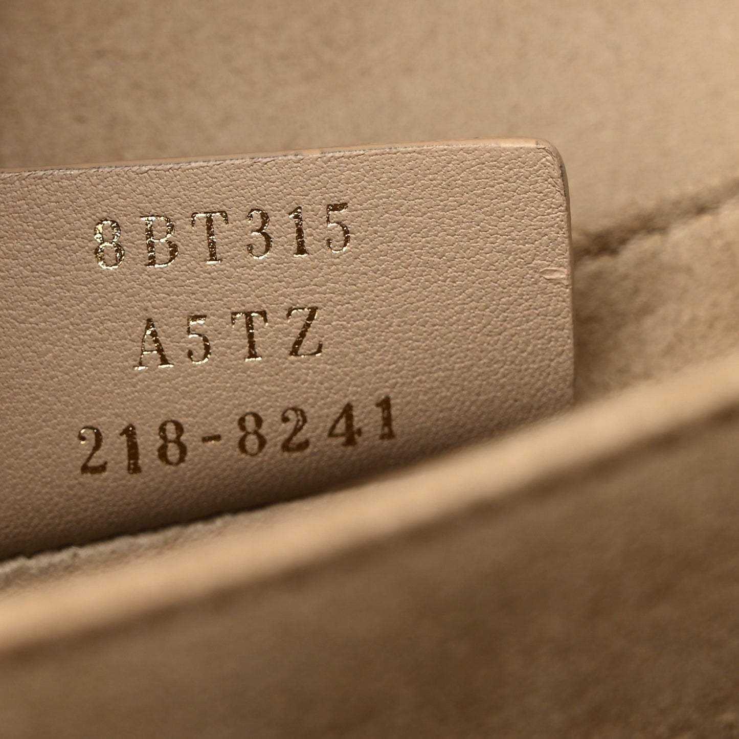 Vitello Liberty Bi-Color FF 1974 Embossed Chain Strap Kan U Shoulder Bag Black Maya