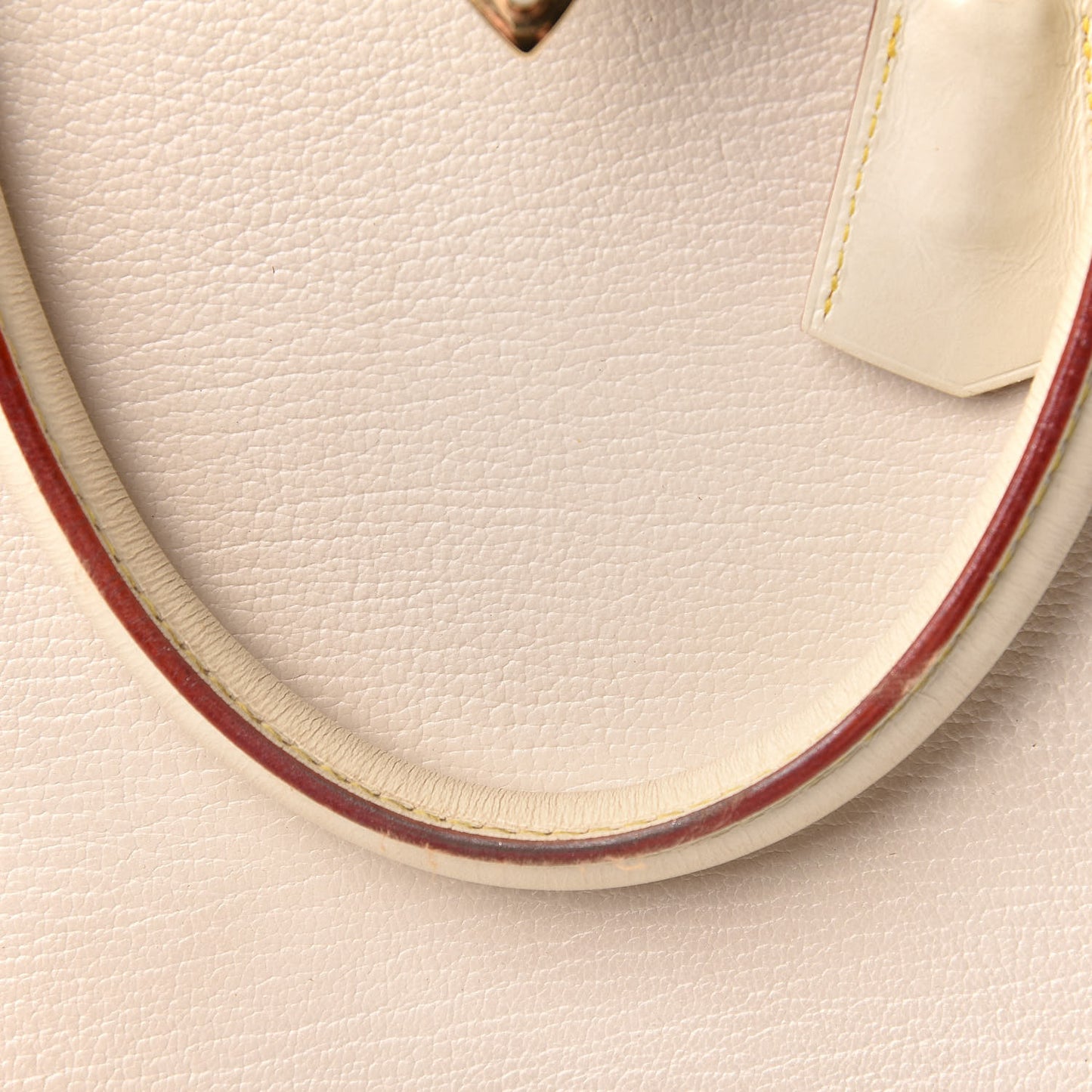 Suhali L Imprevisible White