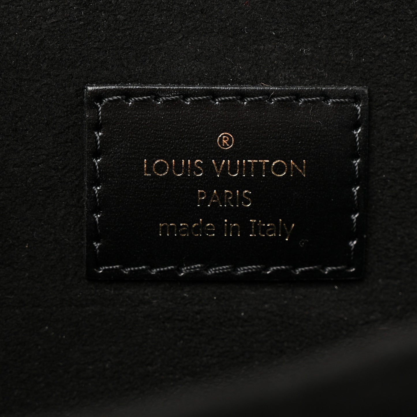 Reverse Monogram Pochette Metis