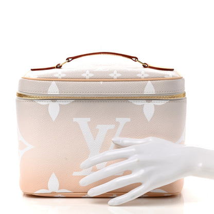 Louis Vuitton Monogram Giant By The Pool Nice BB Brume 2 of 9