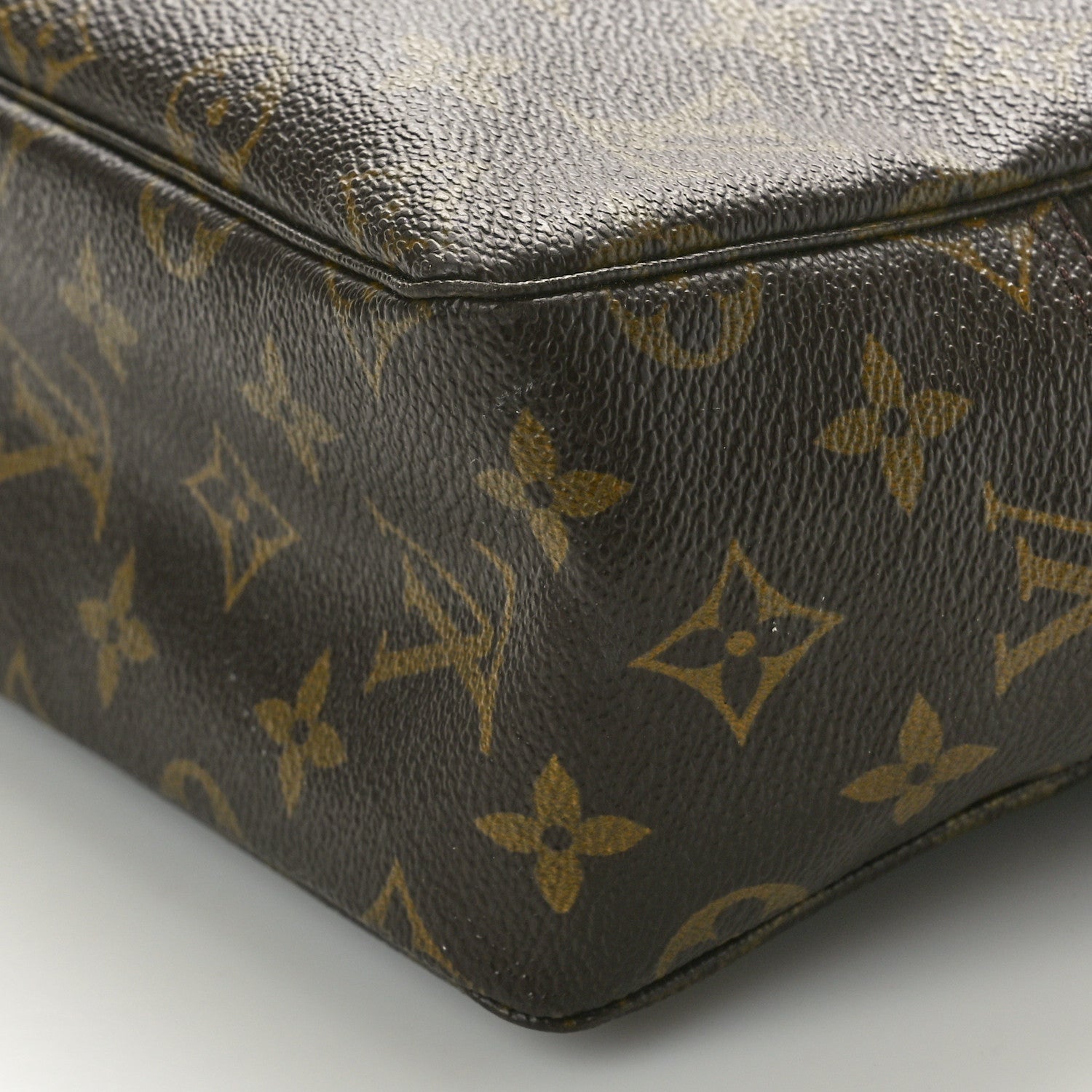 Louis Vuitton Monogram Trousse Toilette 28 9 of 10