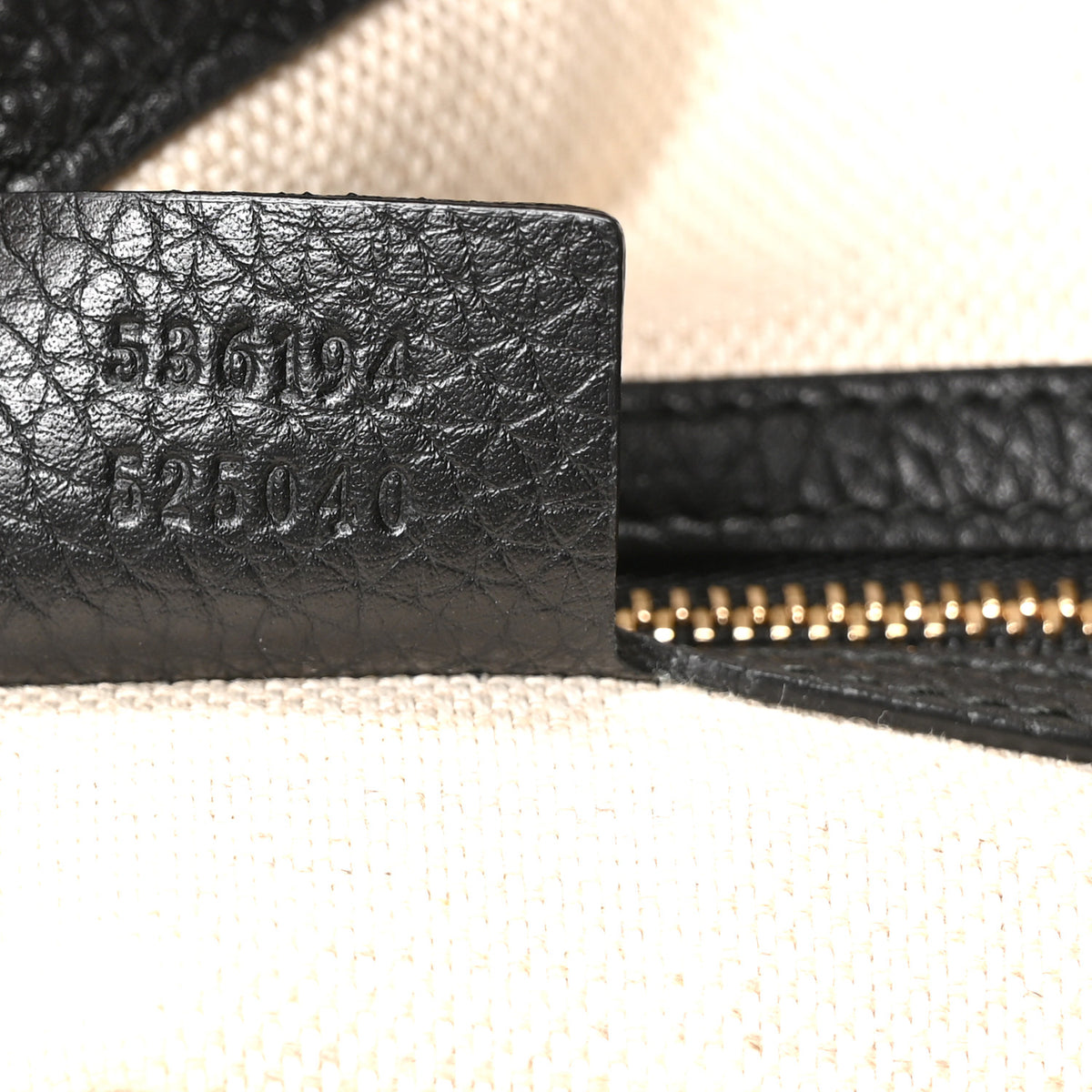 Pebbled Calfskin Large Soho Hobo Black