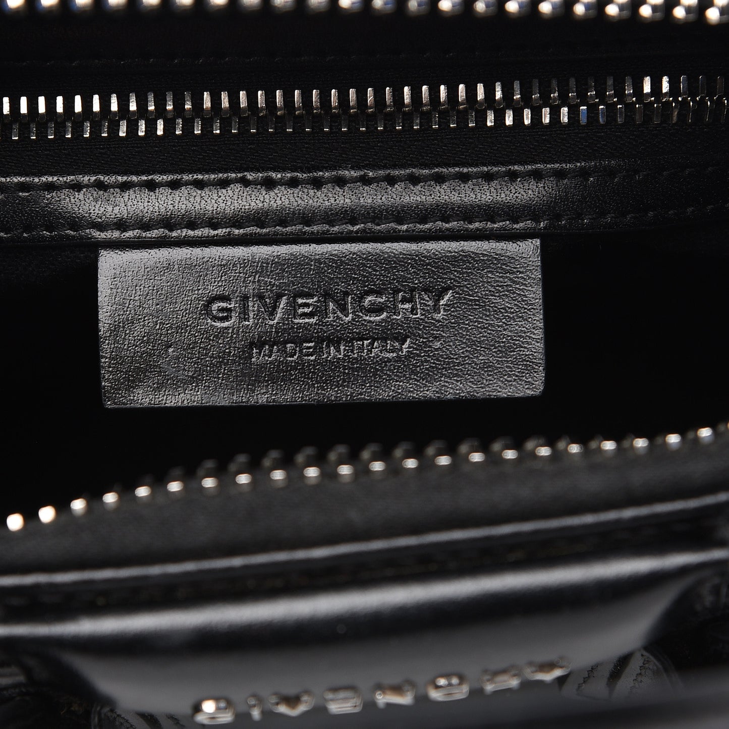 Shiny Lord Calfskin Mini Antigona Black