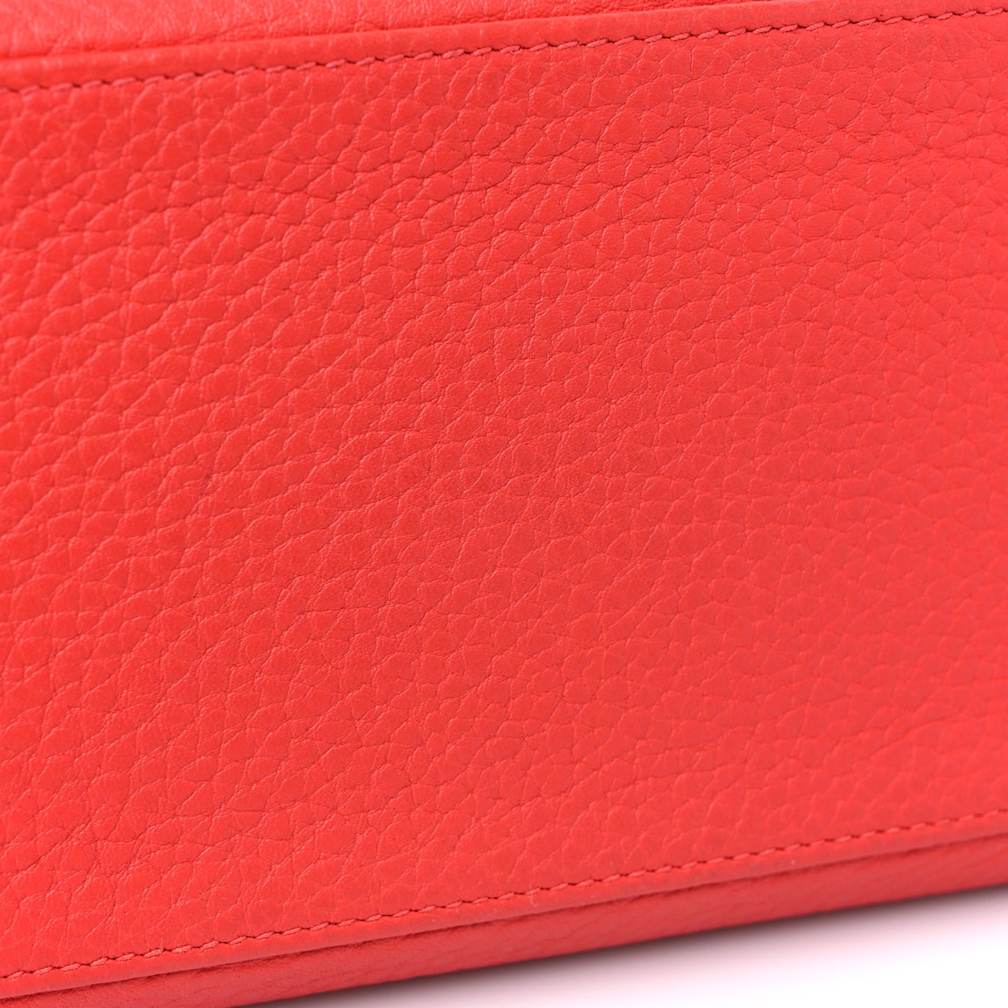 Taurillon Clemence Kelly Retourne 28 Rouge Pivoine