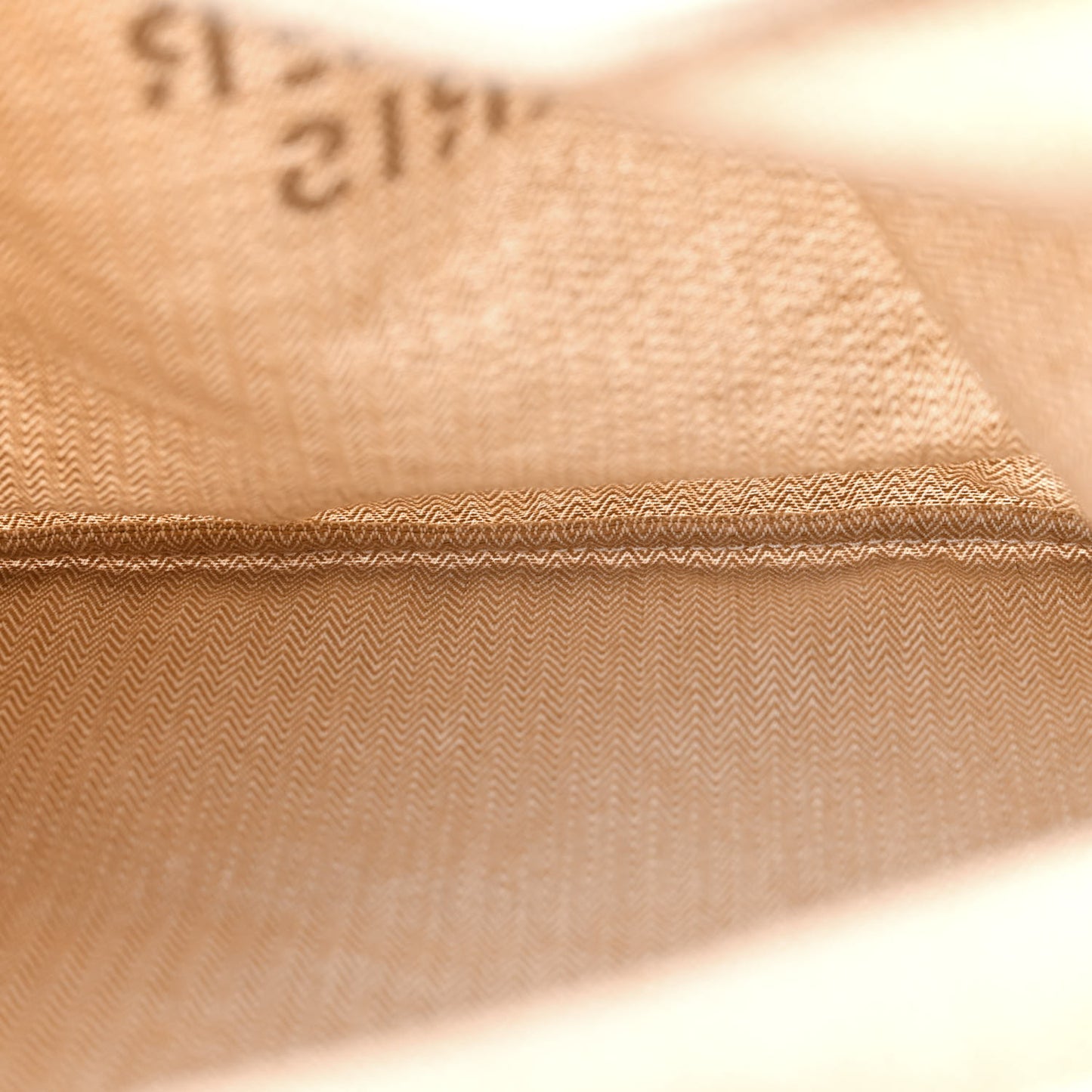 Canvas Swift Aline Grooming Bag Gold